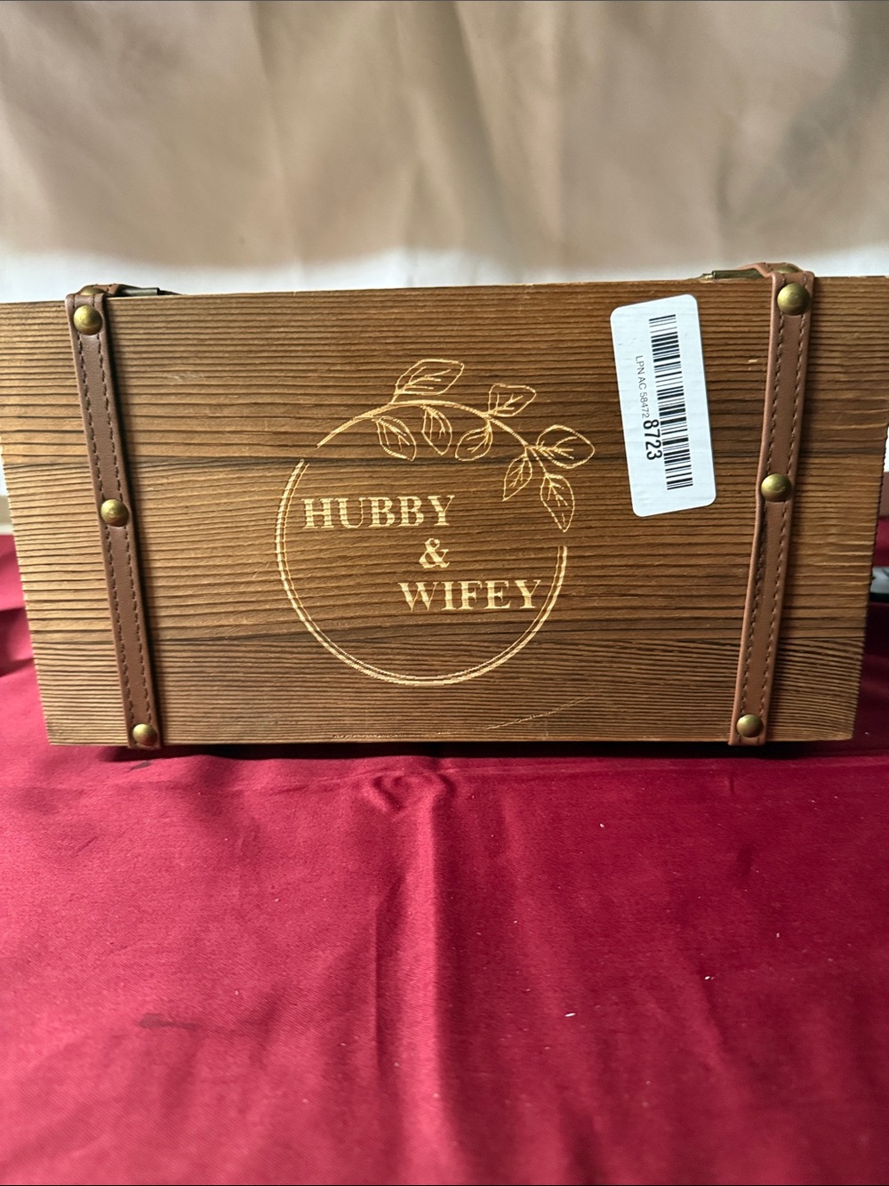 Wooden 'Hubby & Wifey' Keepsake Box - Brown